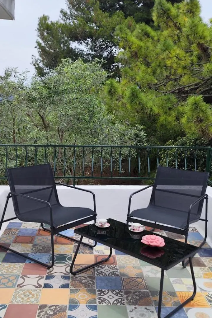 Appartamento Il Giardino Di Frafa Quartu SantʼElena Alloggio in famiglia
